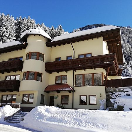 Appartement Adlerhof à Sankt Leonhard im Pitztal Extérieur photo